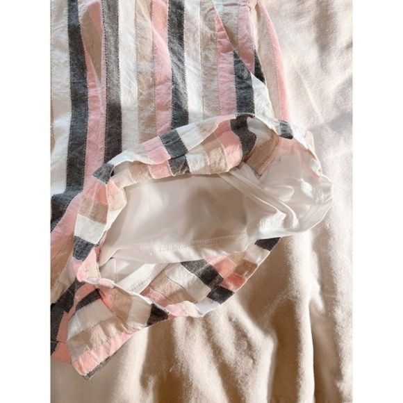 Very J | White Gray Pink Striped Romper with Pockets Size Large Belt Loops Short - Picture 10 of 10